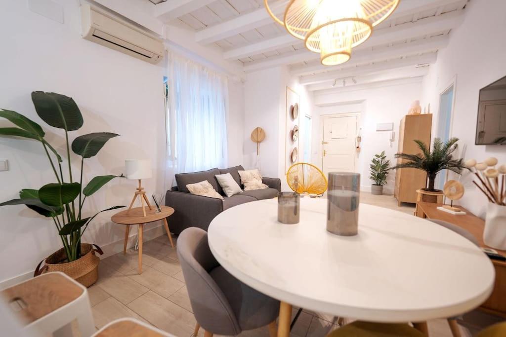 Apartamento A Estrenar En Calle Alcazares Sevilla Eksteriør billede